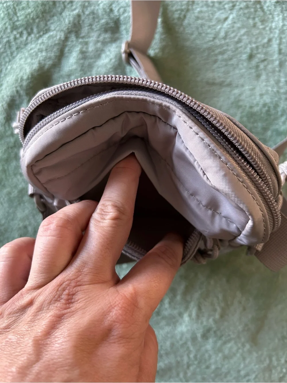 H&M light gray